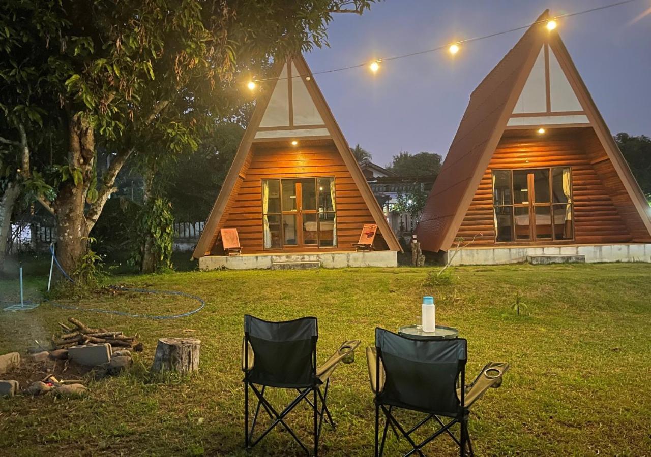 Popeye House Hotell Mae Hong Son Exteriör bild