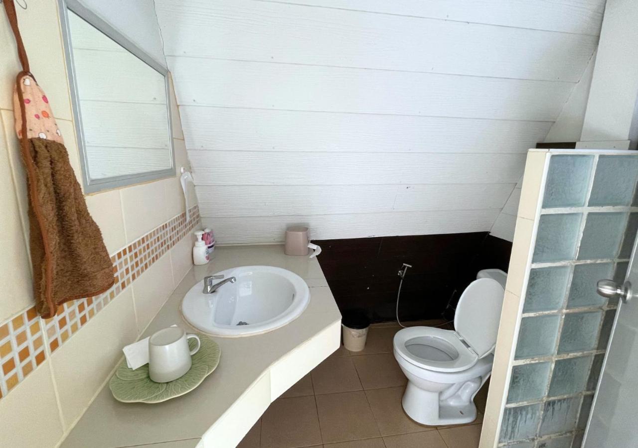 Popeye House Hotell Mae Hong Son Exteriör bild